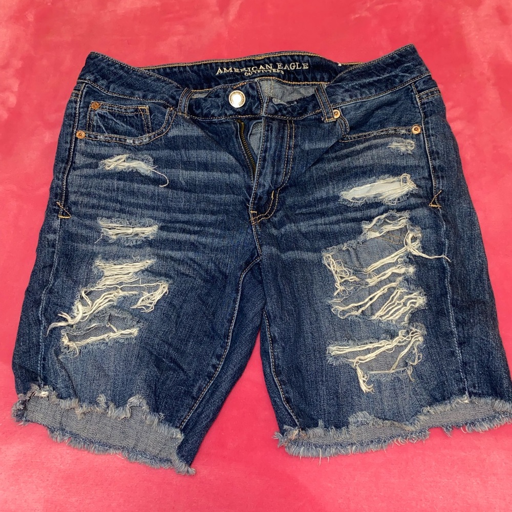 American Eagle 🦅 Sz 8 favorite boyfriend shorts